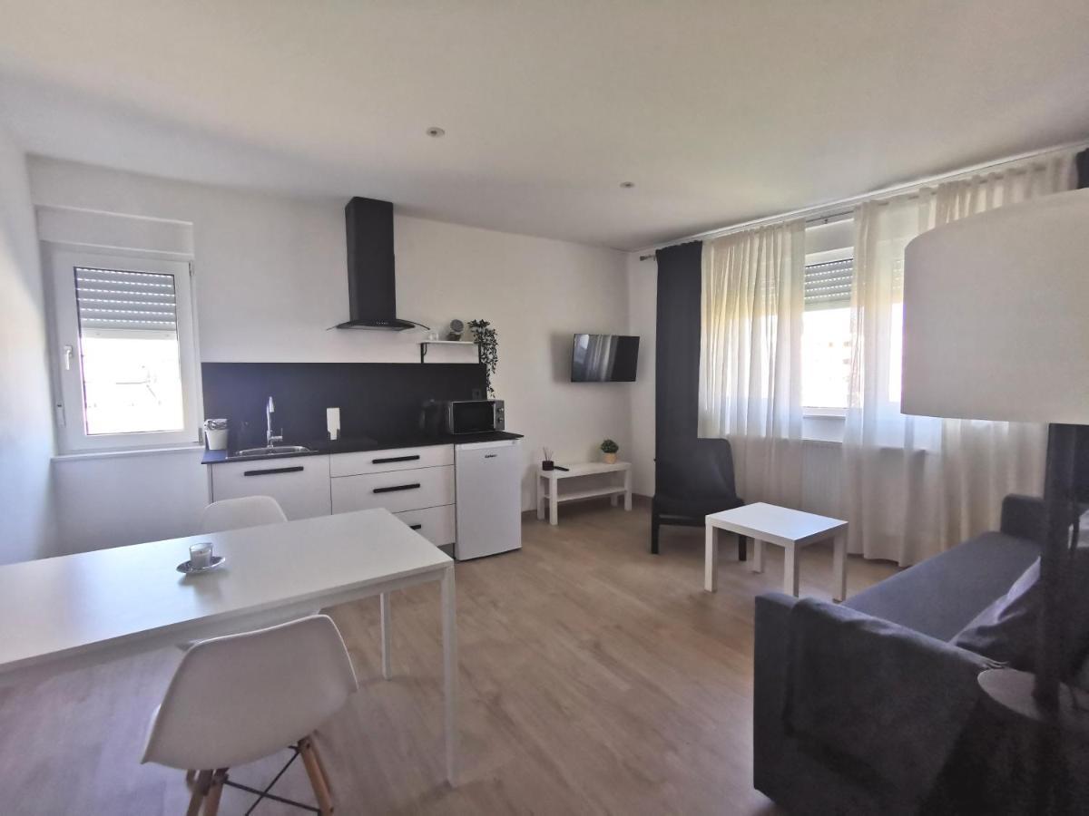 Apartamentos Seijo Vilalba Esterno foto